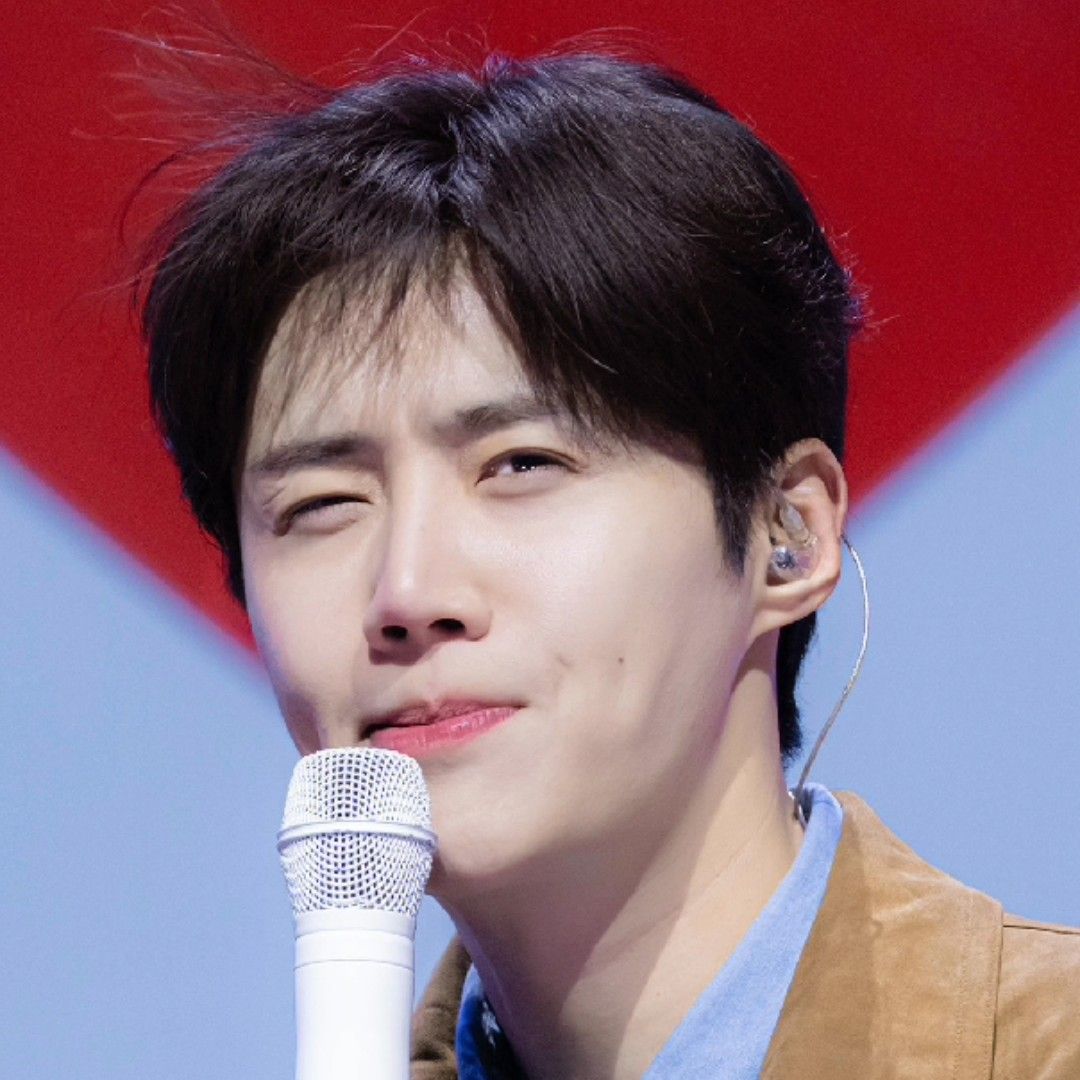 Behind-the-scenes cut of Kim Seonho