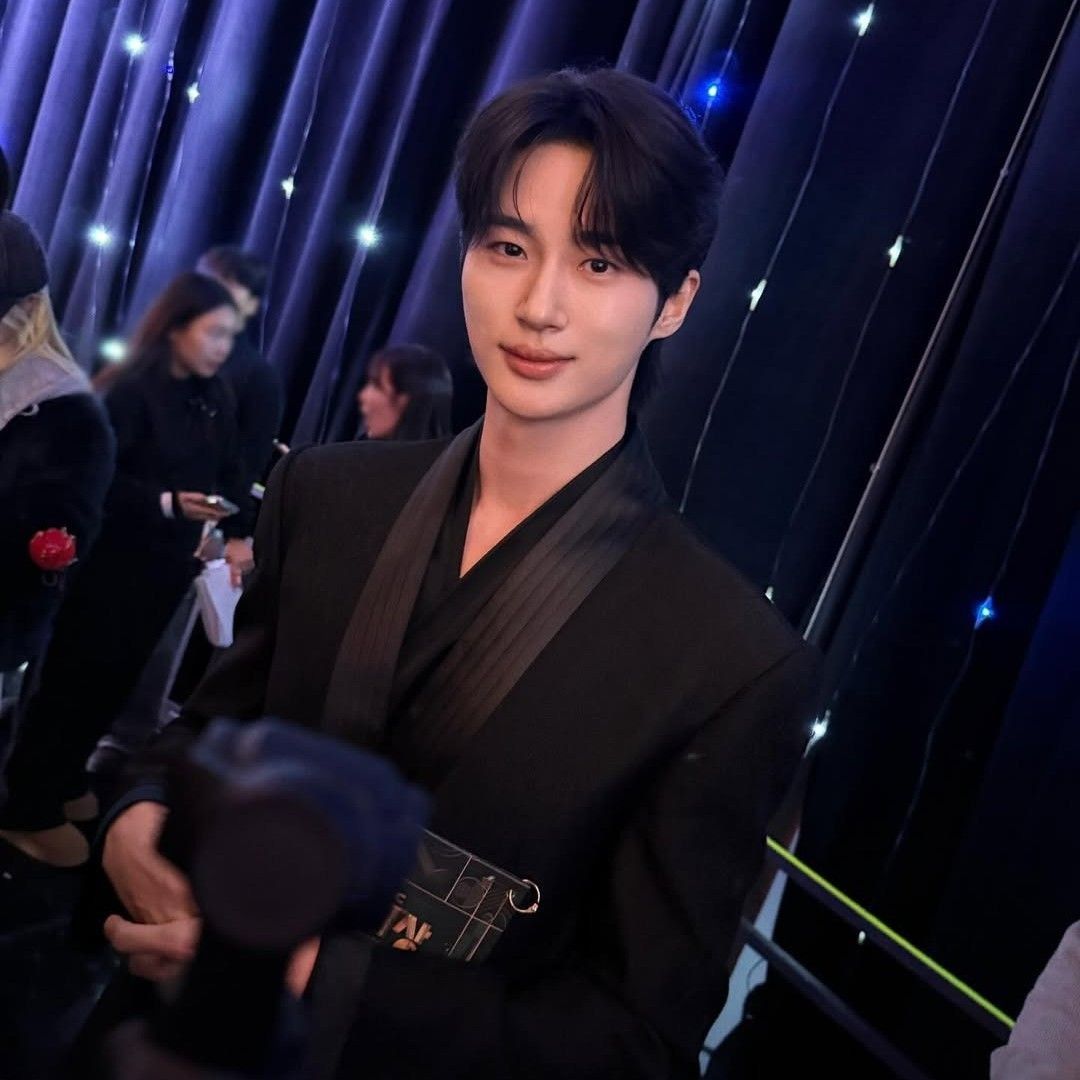 A moment captured by a fan of Byeon Wooseok