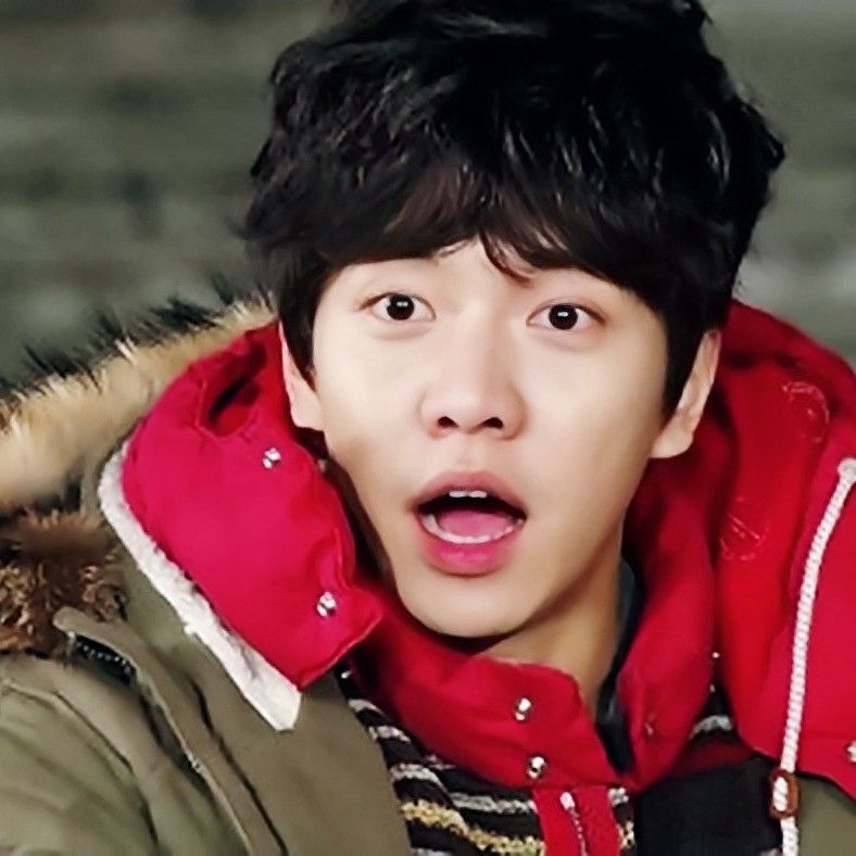 Momen yang diabadikan oleh penggemar Lee Seunggi