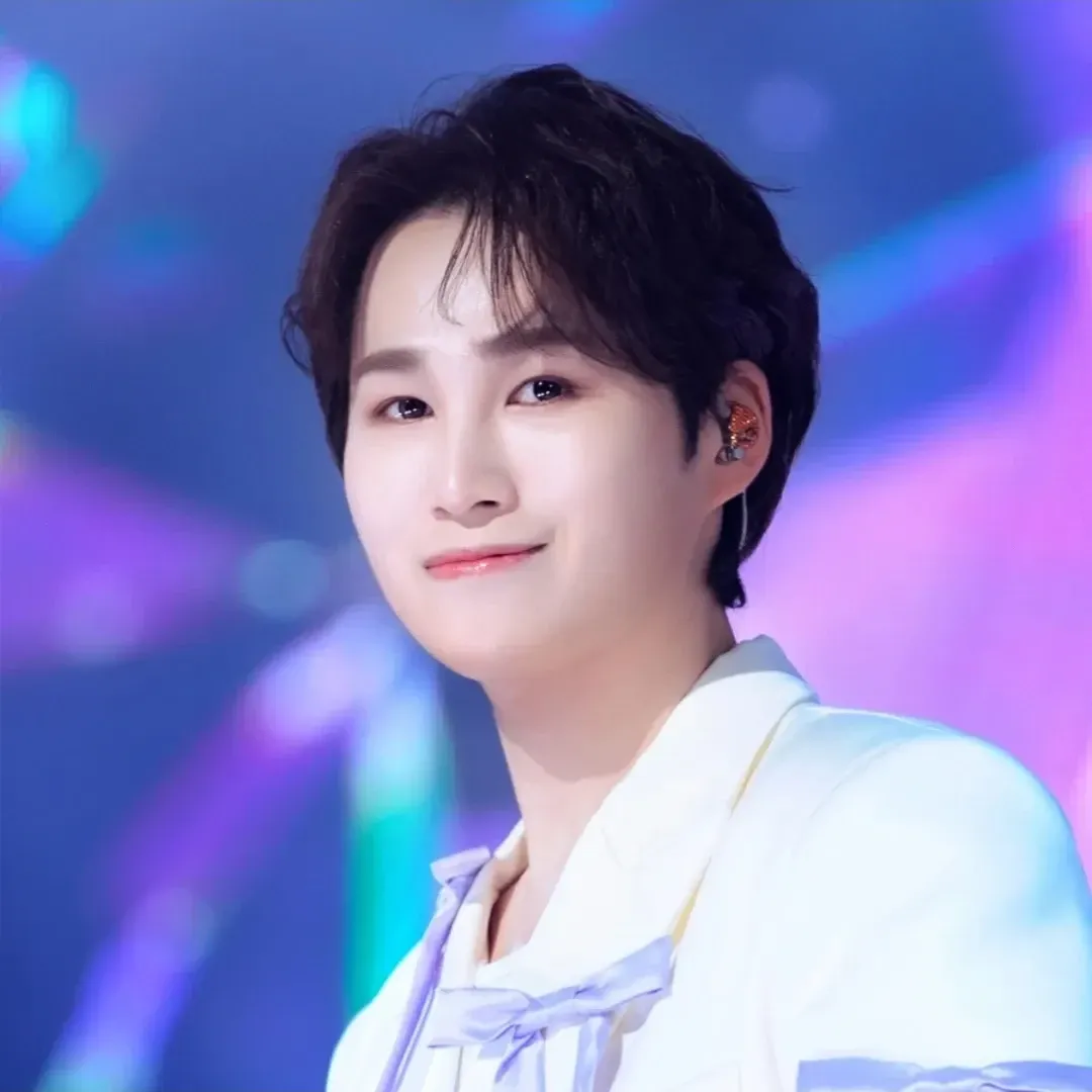 김희재의 비하인드 컷