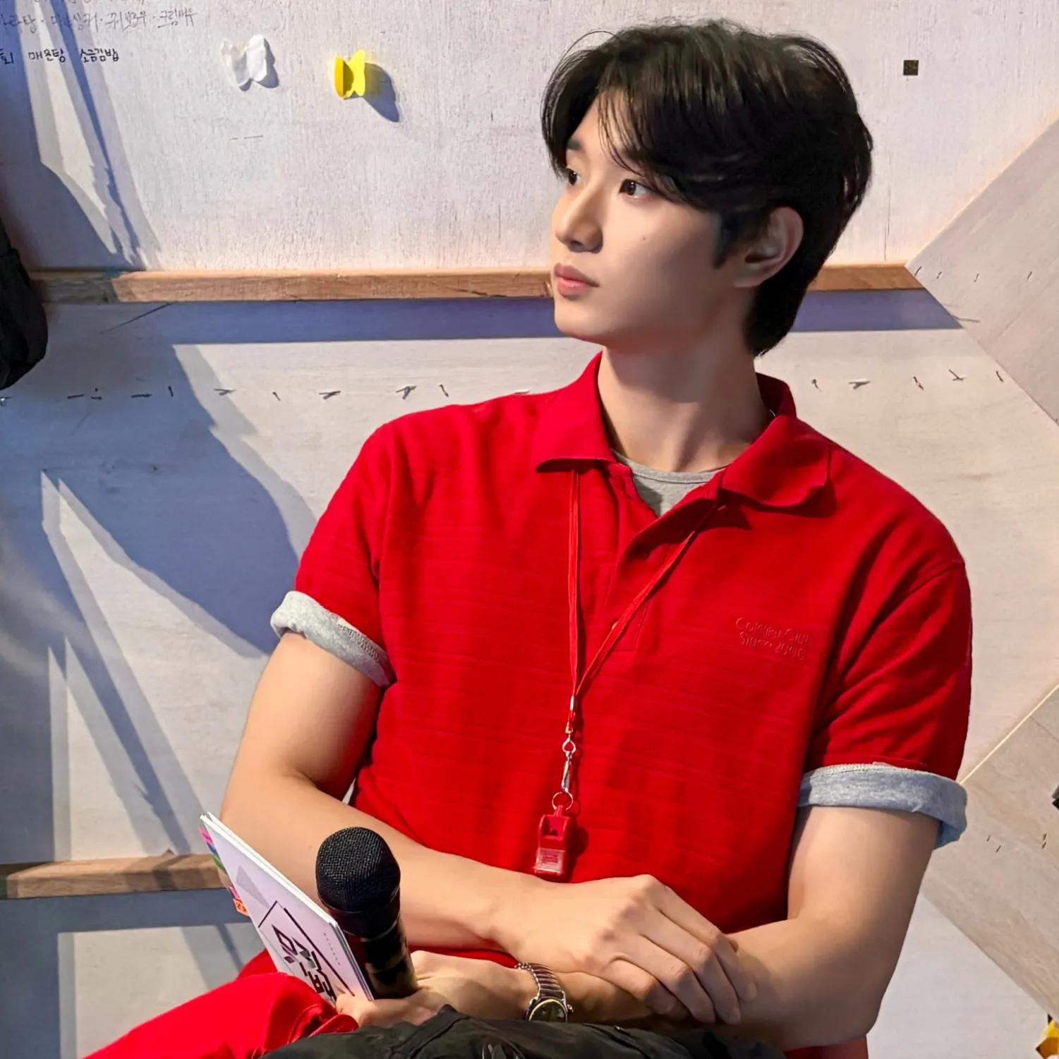 A moment captured by a fan of Kim Jaewon