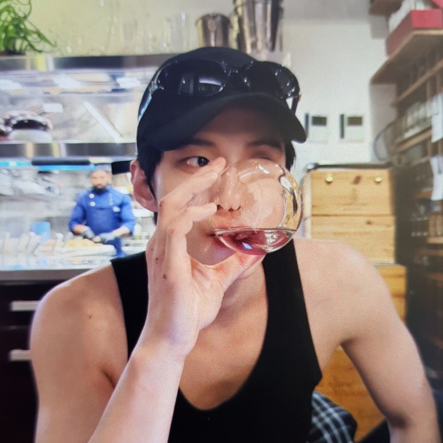 Recent activity shot of He Yu