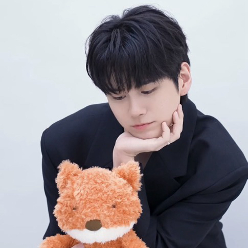A moment captured by a fan of Ong Seongwu