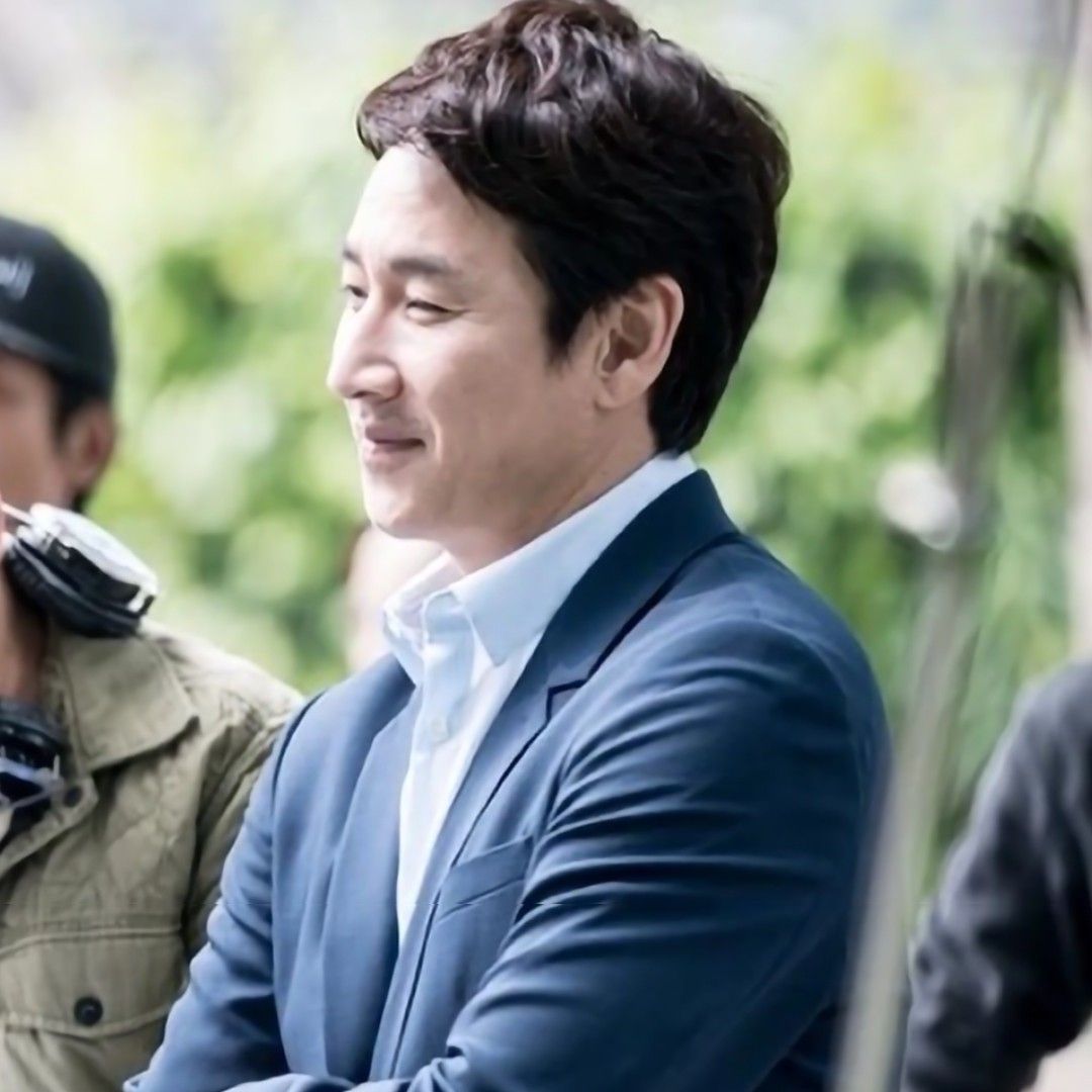 Latest photo of Lee Sunkyun