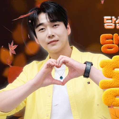 A moment captured by a fan of Hwang Youngwoong
