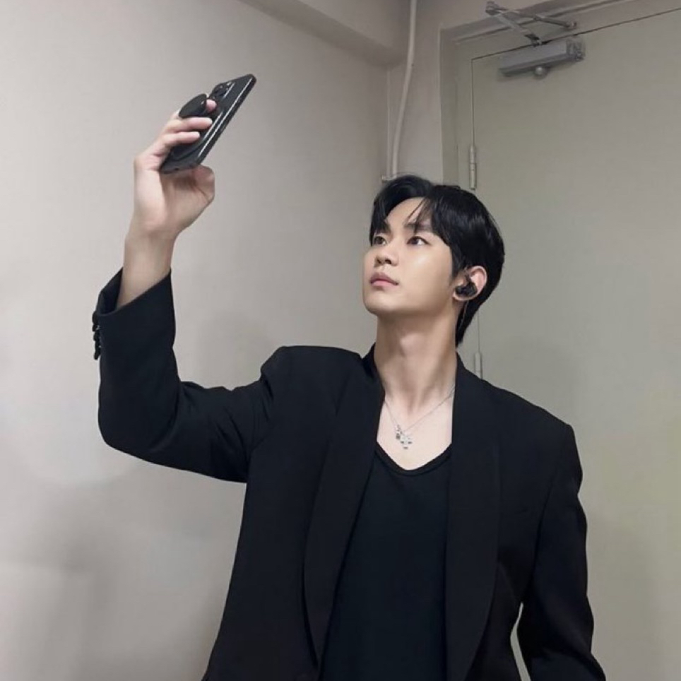 Recent activity shot of Kim Soohyun