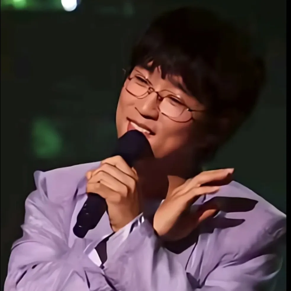 Recent activity shot of Bak Changgeun