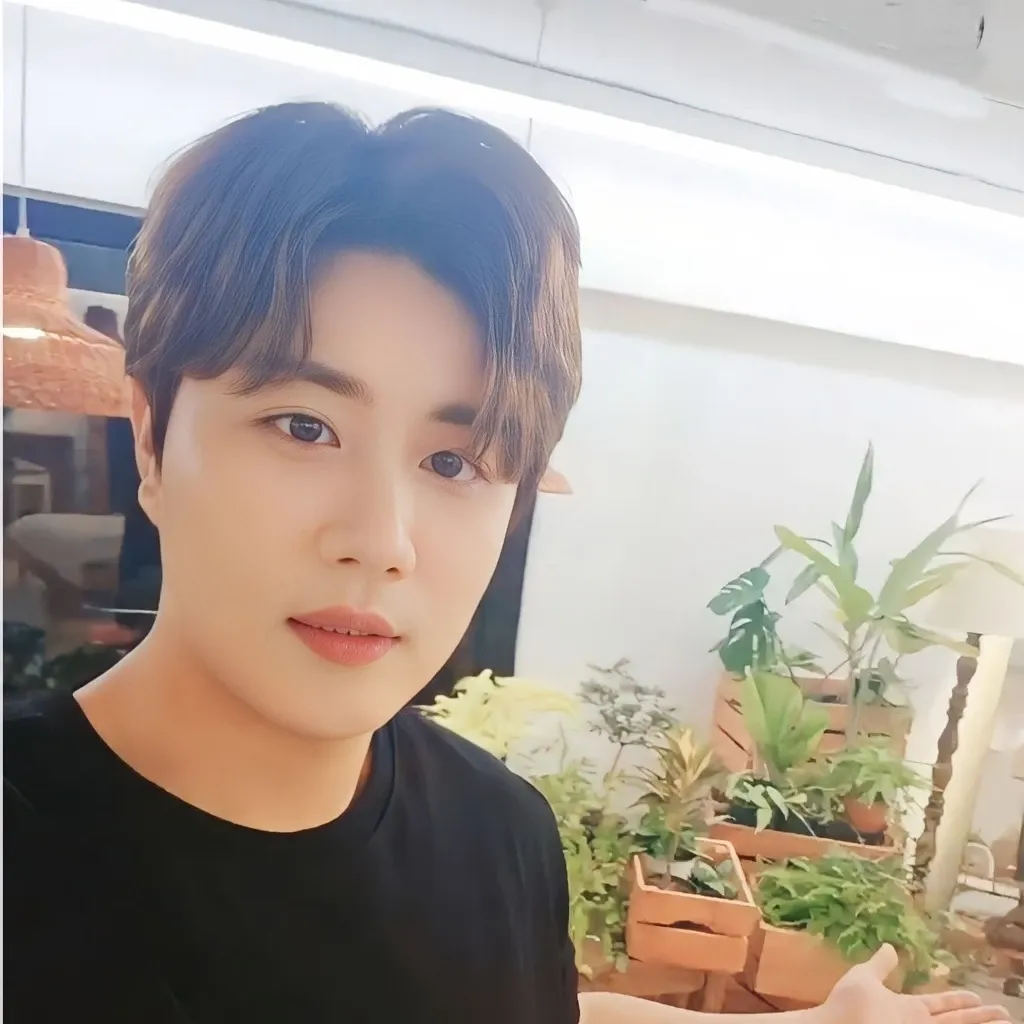 Recent activity shot of Jin Haesung