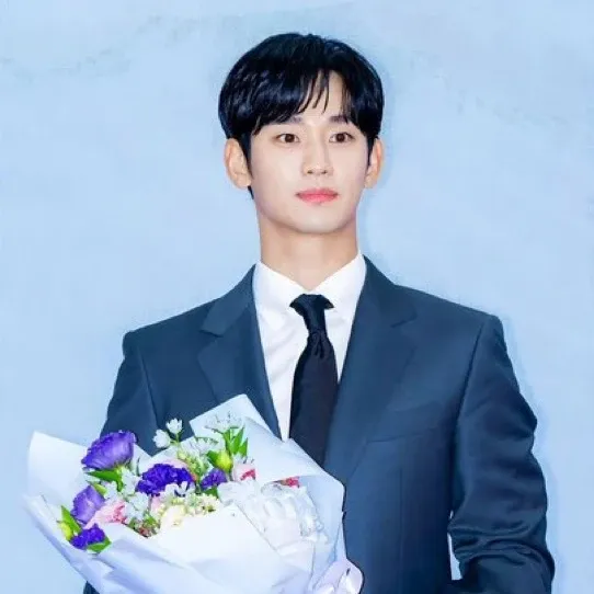 Latest photo of Kim Soohyun