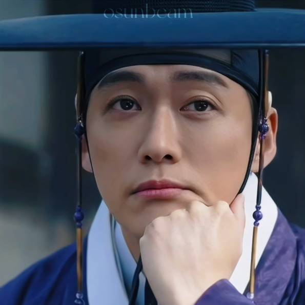 A moment captured by a fan of Namkoong Min