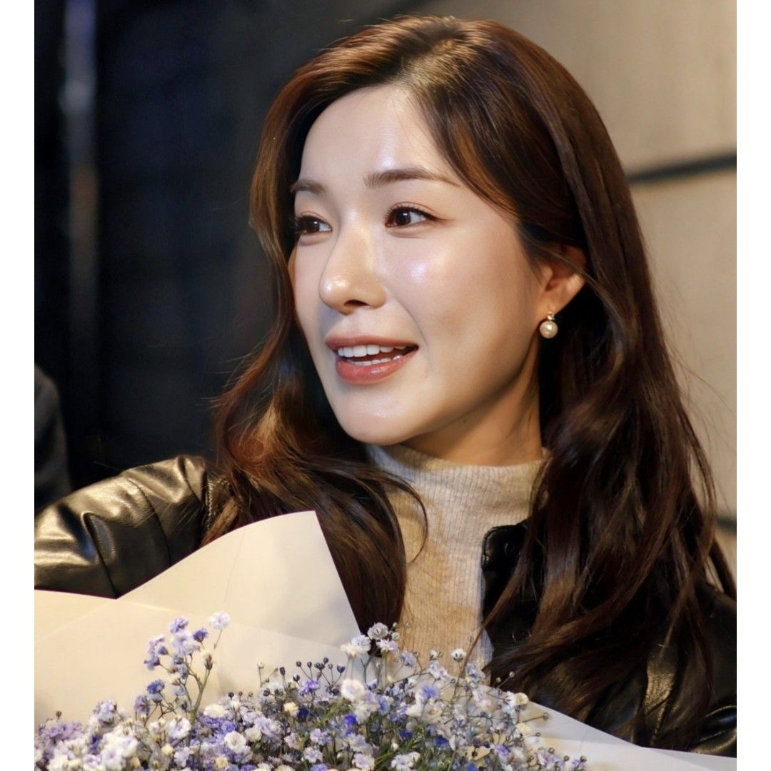 Latest photo of Ryu Wonjung