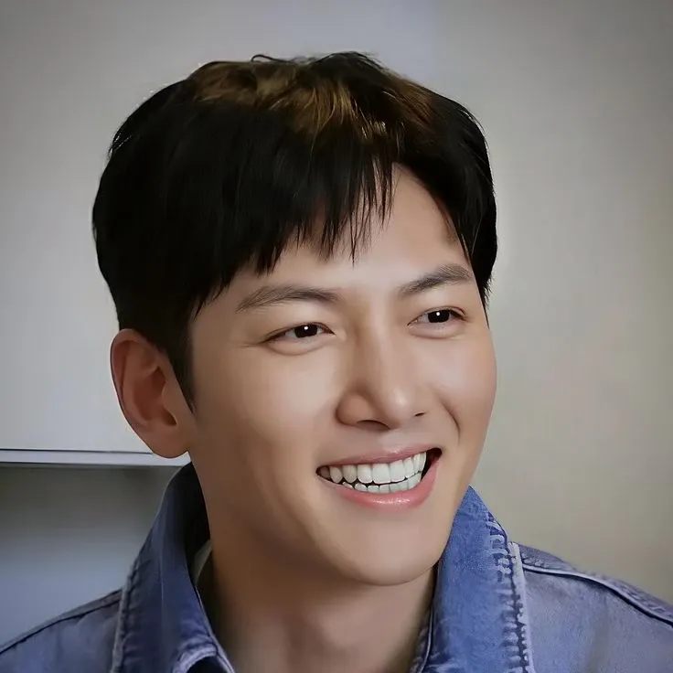 Behind-the-scenes cut of Ji Changwook