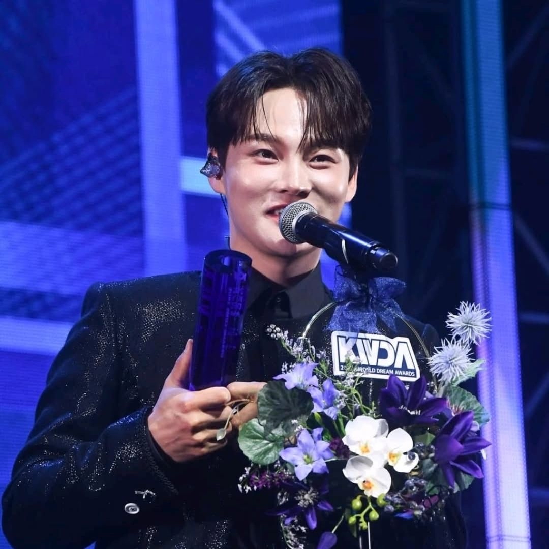 粉絲拍下的朴瑞鎮瞬間