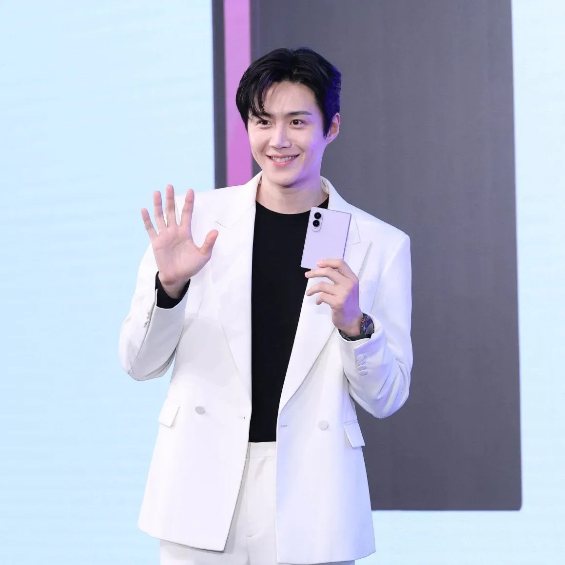 Cuplikan di balik layar dari Kim Seonho
