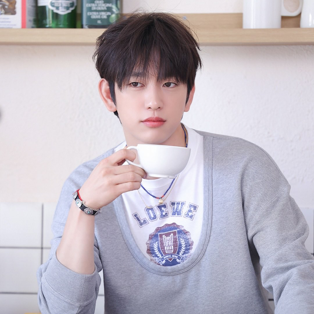 朴珍荣的最新照片