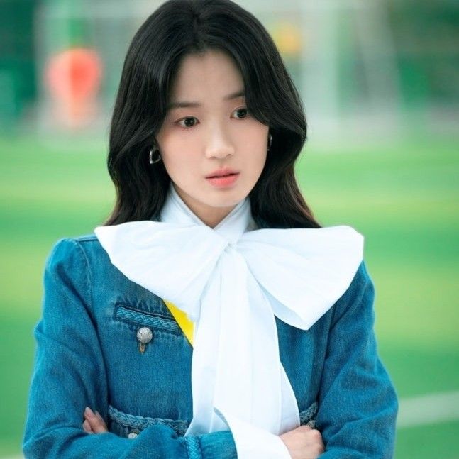 Latest photo of Kim Hyeyoon