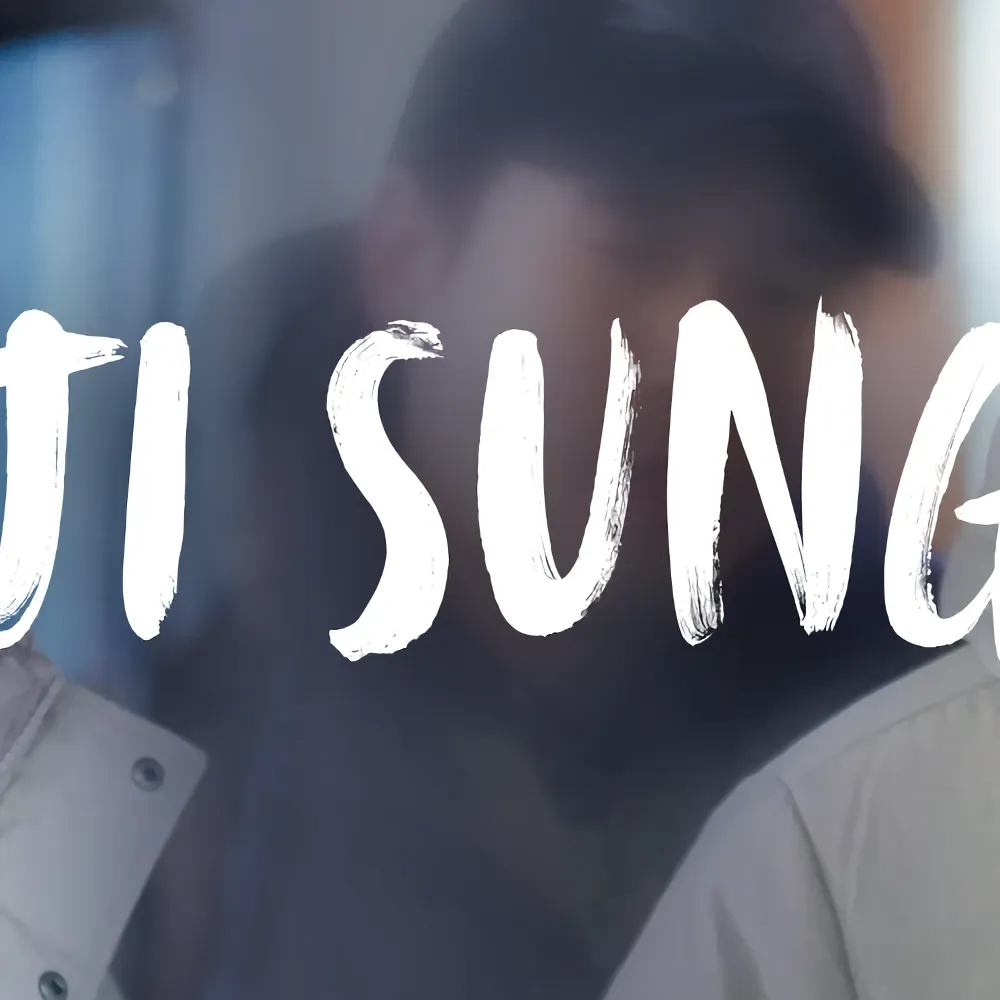 Behind-the-scenes cut of Ji Sung