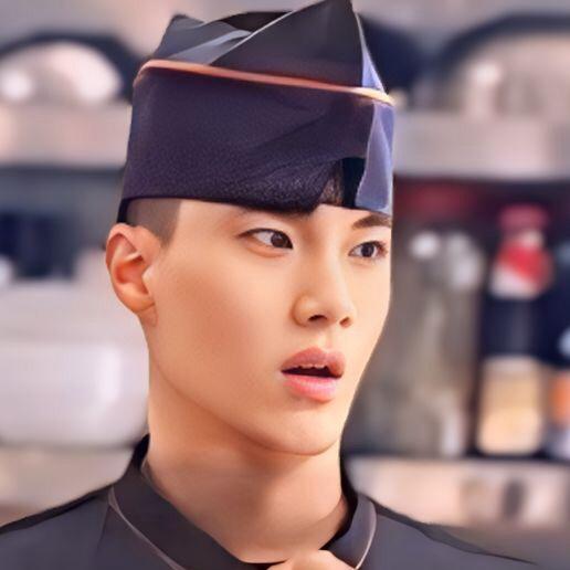 Recent activity shot of Lee Hongnae