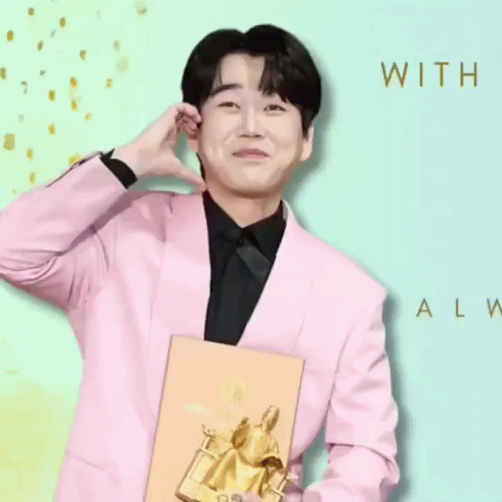 Latest photo of Hwang Youngwoong