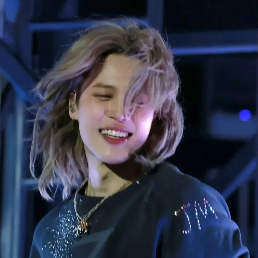 Recent activity shot of Ha Jimin