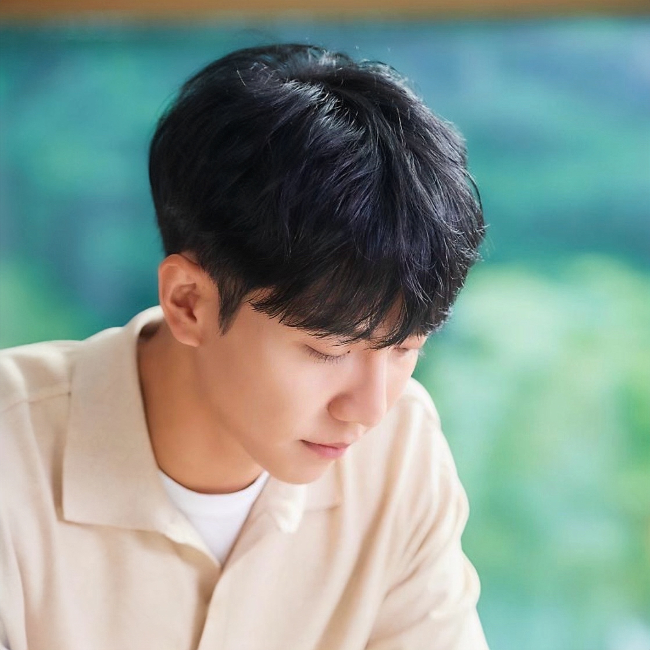 Cuplikan di balik layar dari Lee Seunggi