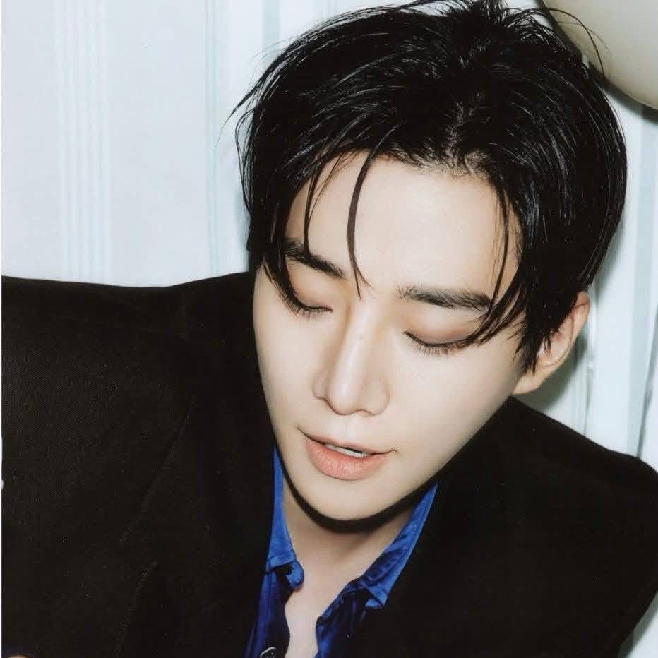 イ・ジュノの最近の活動ショット