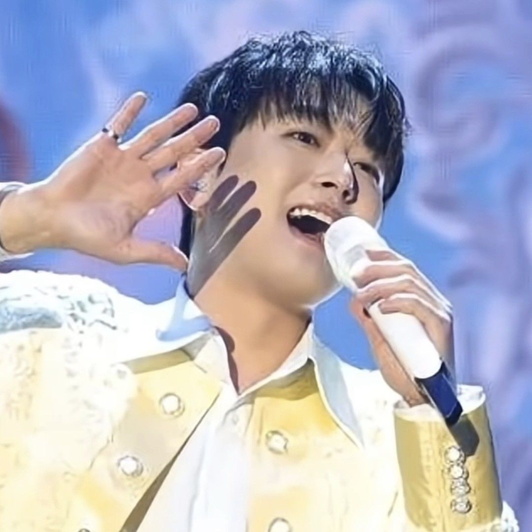 Momen yang diabadikan oleh penggemar Lee Chanwon