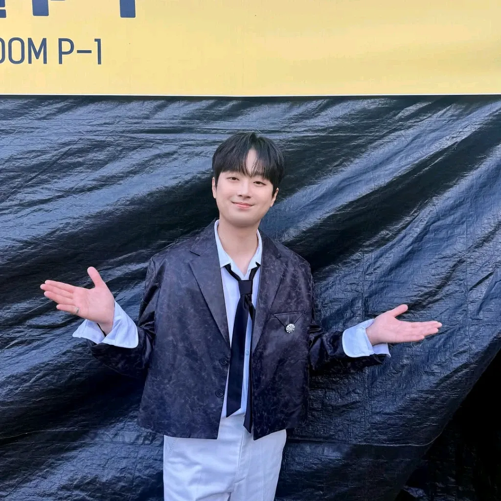 Foto kegiatan terbaru dari Lee Chanwon