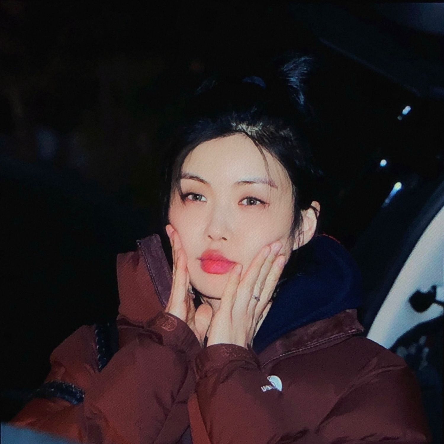 Behind-the-scenes cut of Aiki