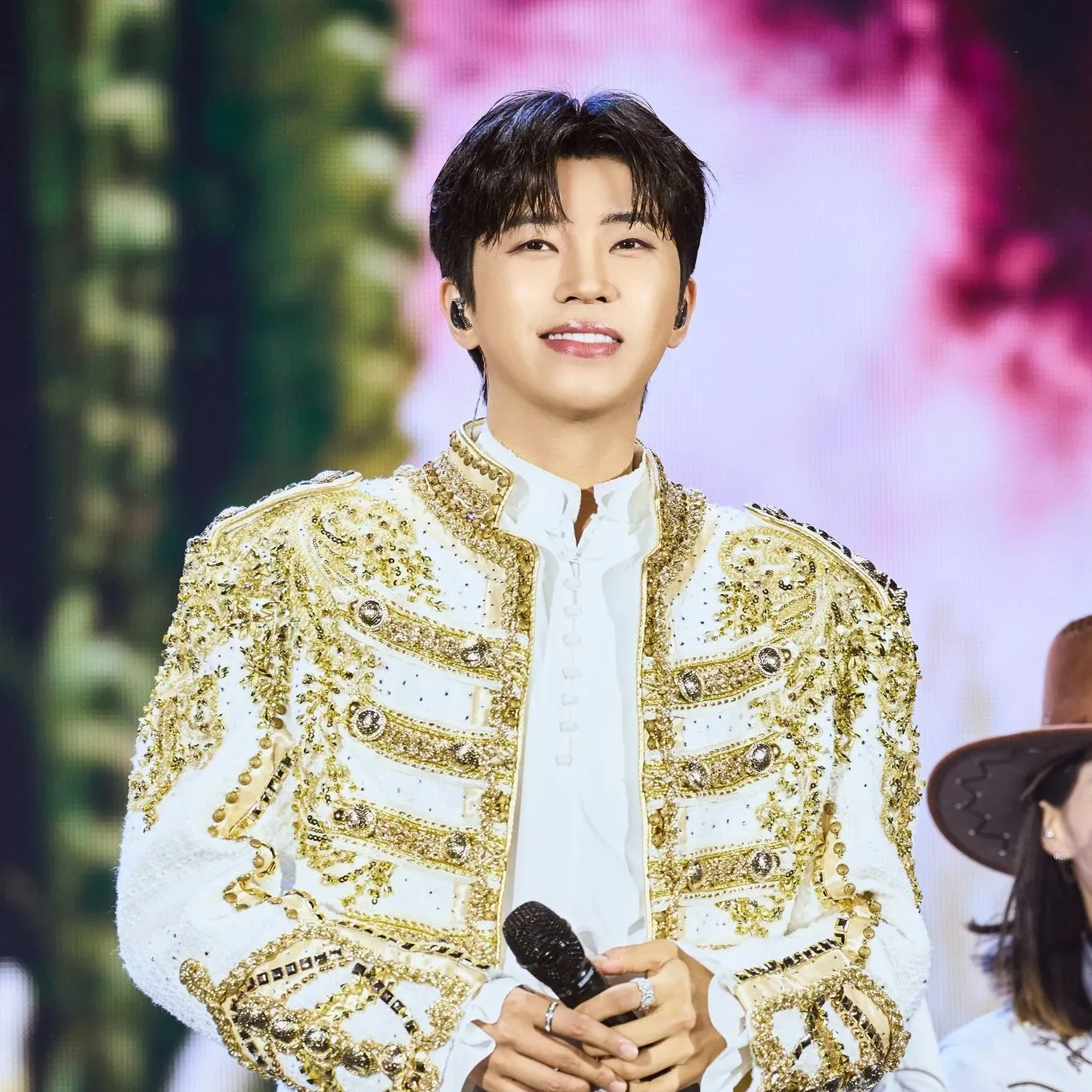 Recent activity shot of Lim Youngwoong