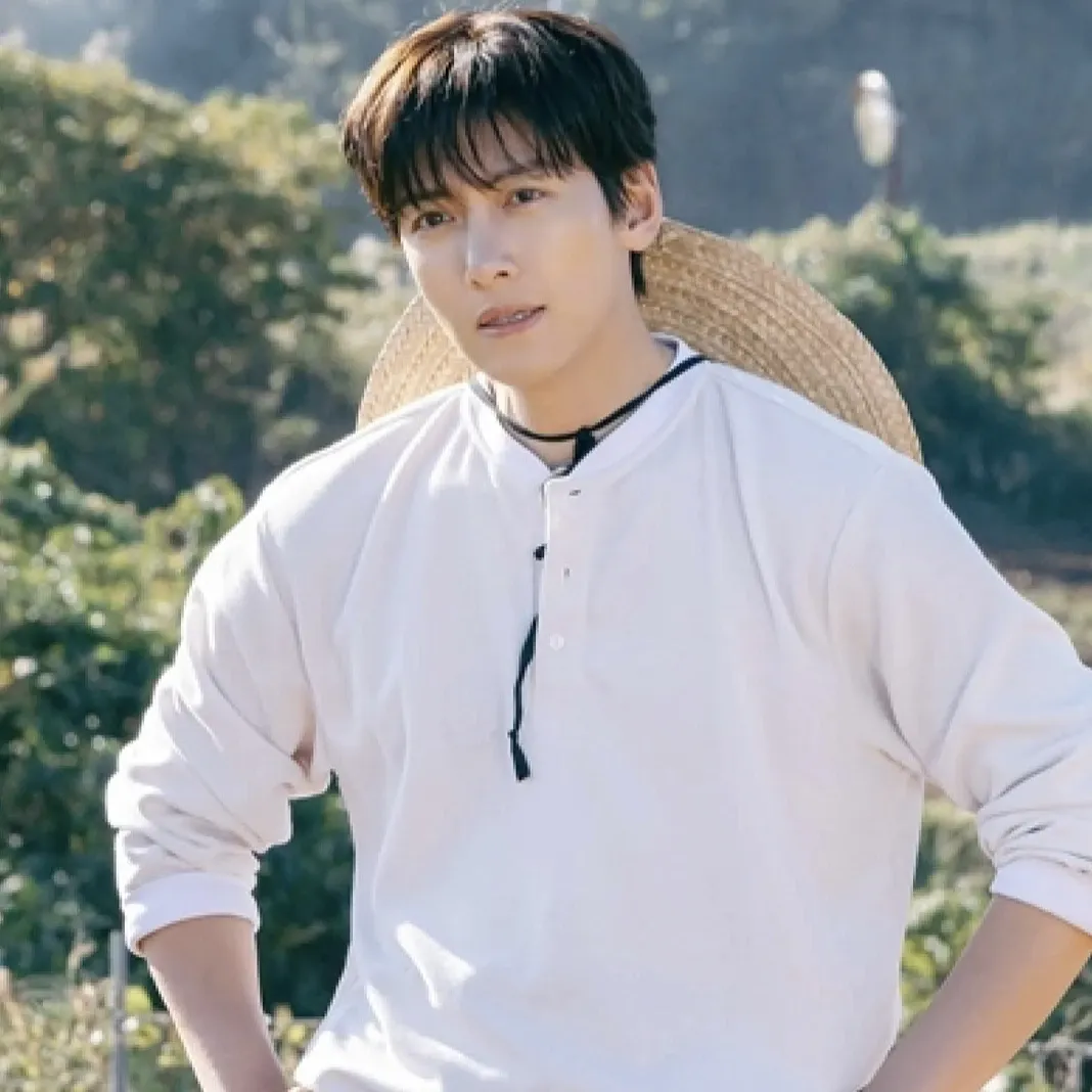 Behind-the-scenes cut of Ji Changwook