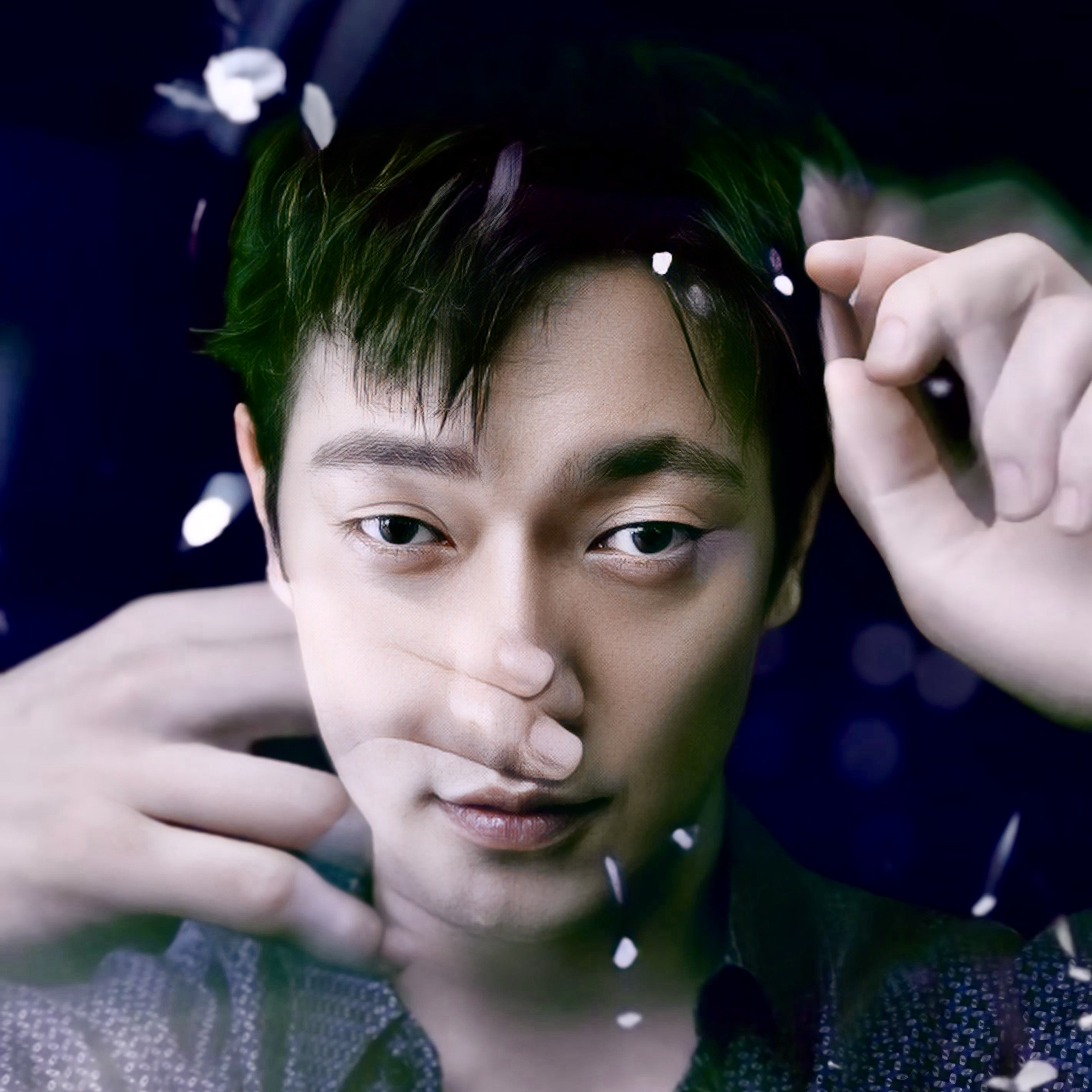 A moment captured by a fan of Son Seokkoo