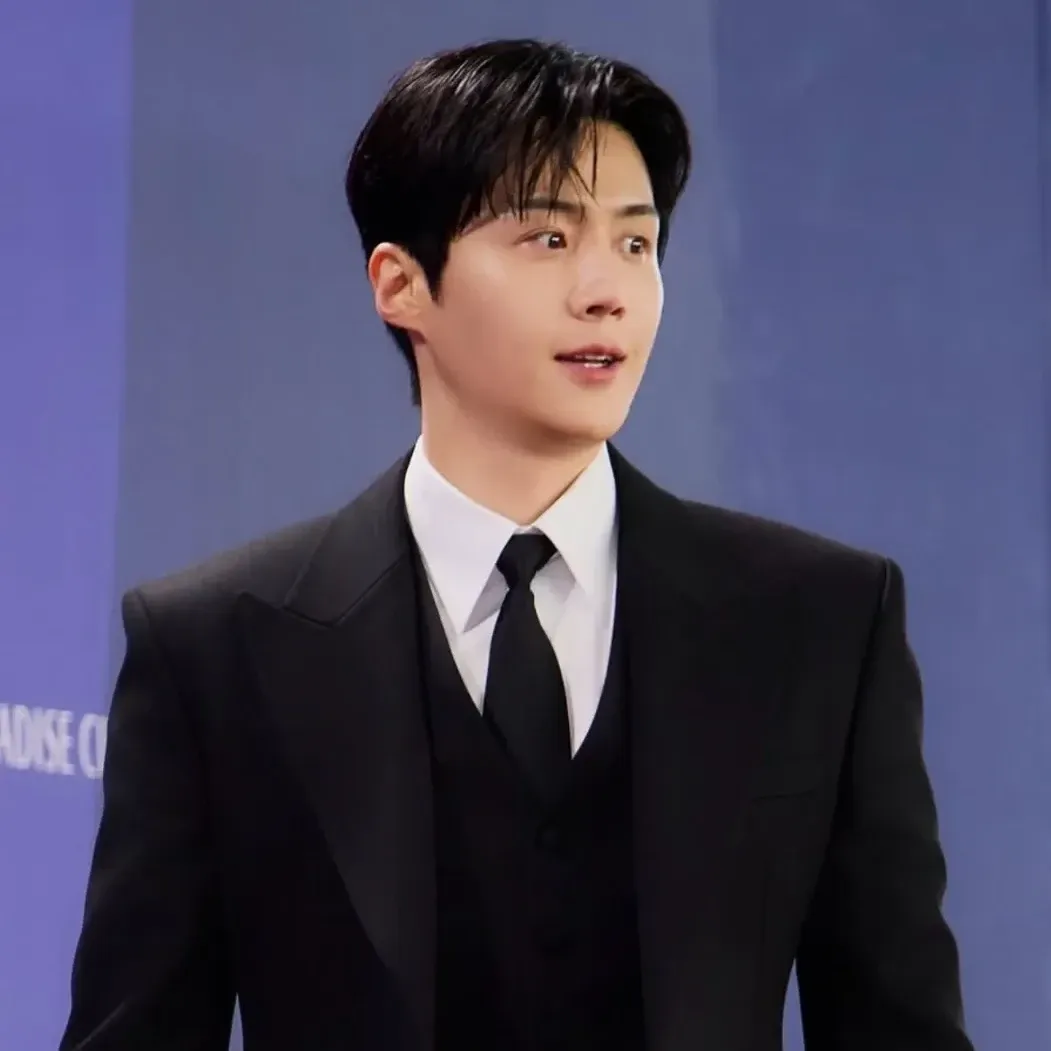 Recent activity shot of Kim Seonho