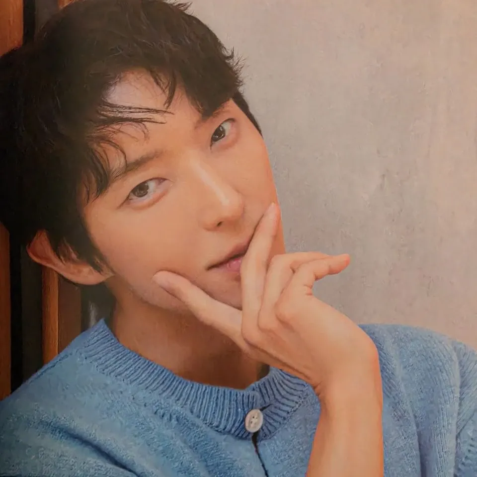 Recent activity shot of Lee Joongi