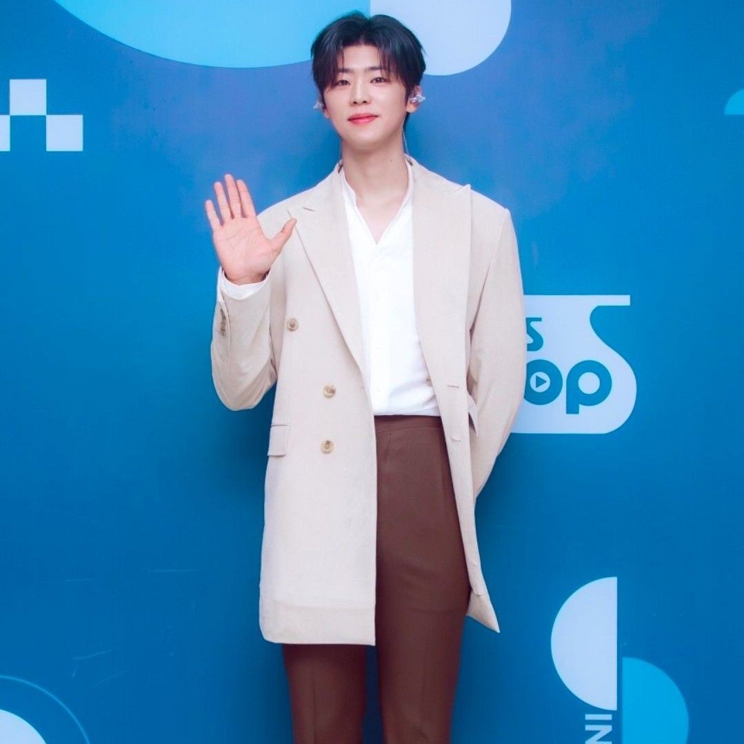 Recent activity shot of Park Jihyeon