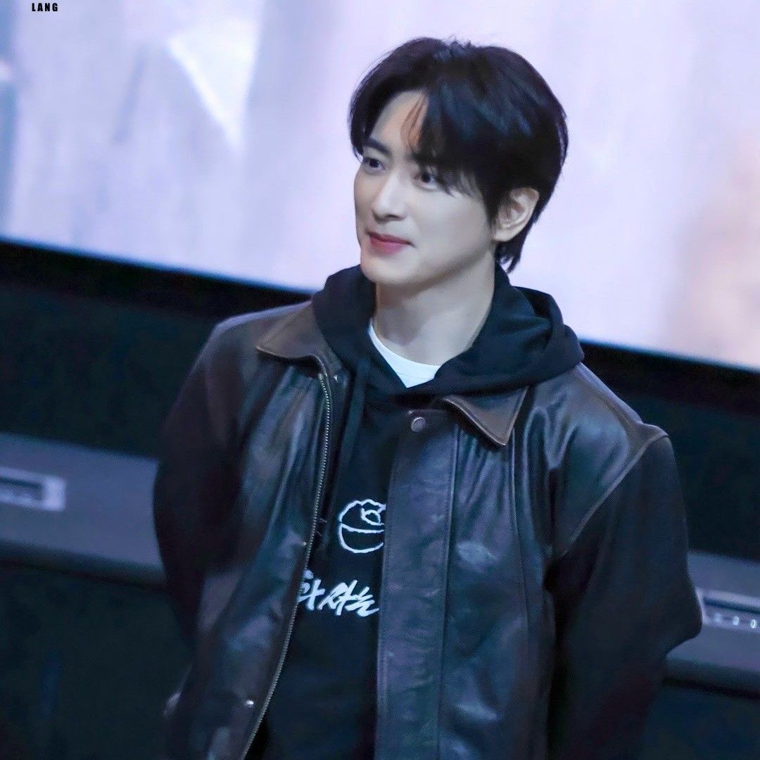 Recent activity shot of Lee Joonhyuk