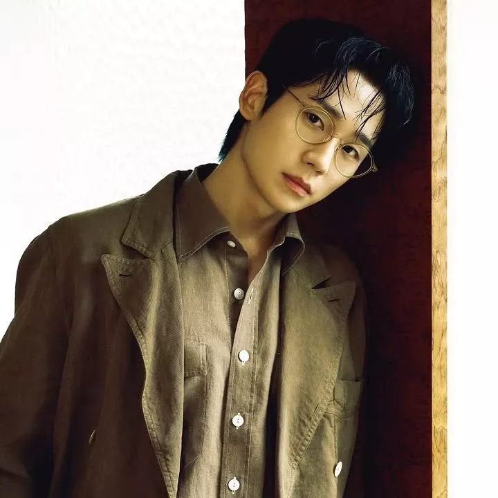 Recent activity shot of Jung Haein