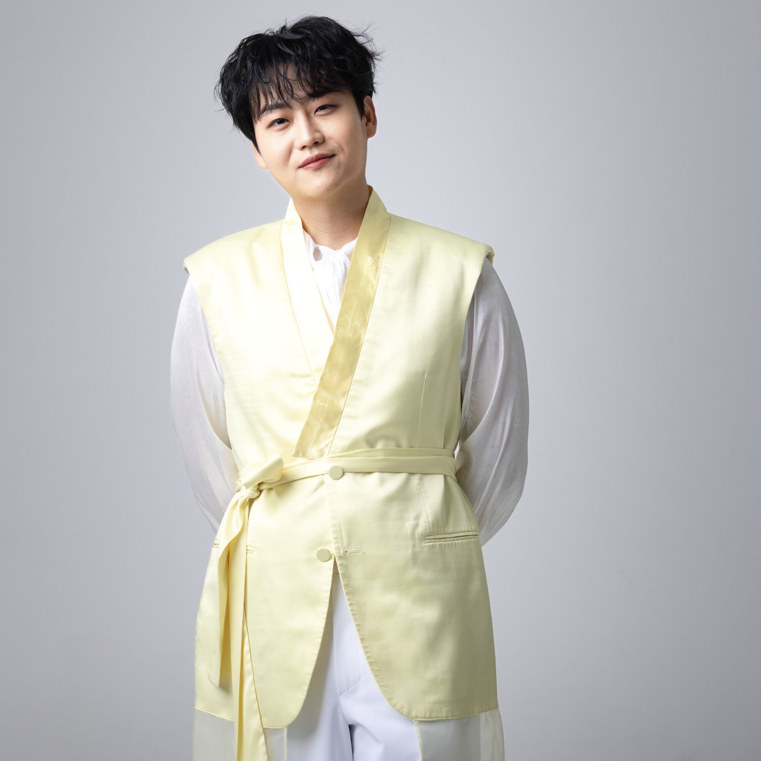 Behind-the-scenes cut of Min Soohyun