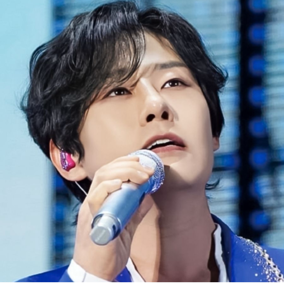 Behind-the-scenes cut of Kang Moonkyung