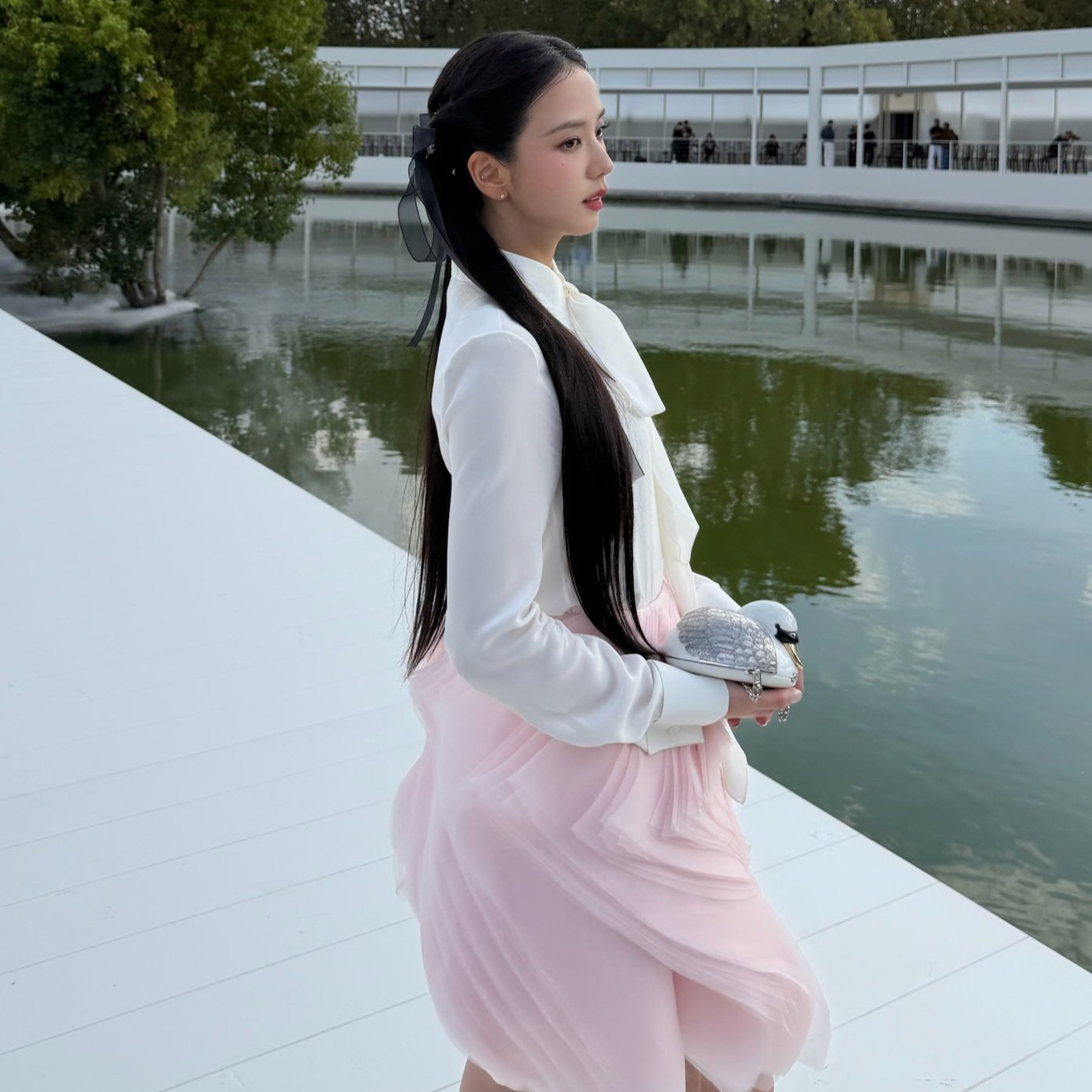 Recent activity shot of Jisoo (1995)
