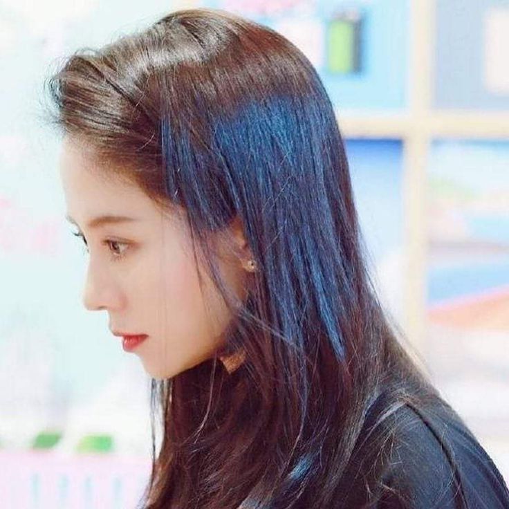 Behind-the-scenes cut of Song Jihyo