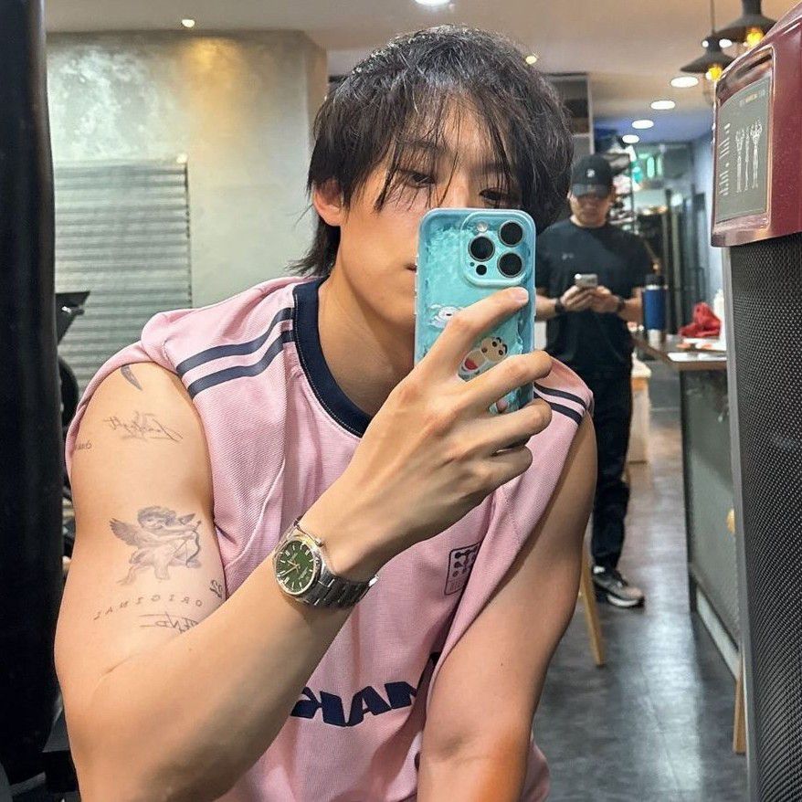 A moment captured by a fan of Kim Sungcheol