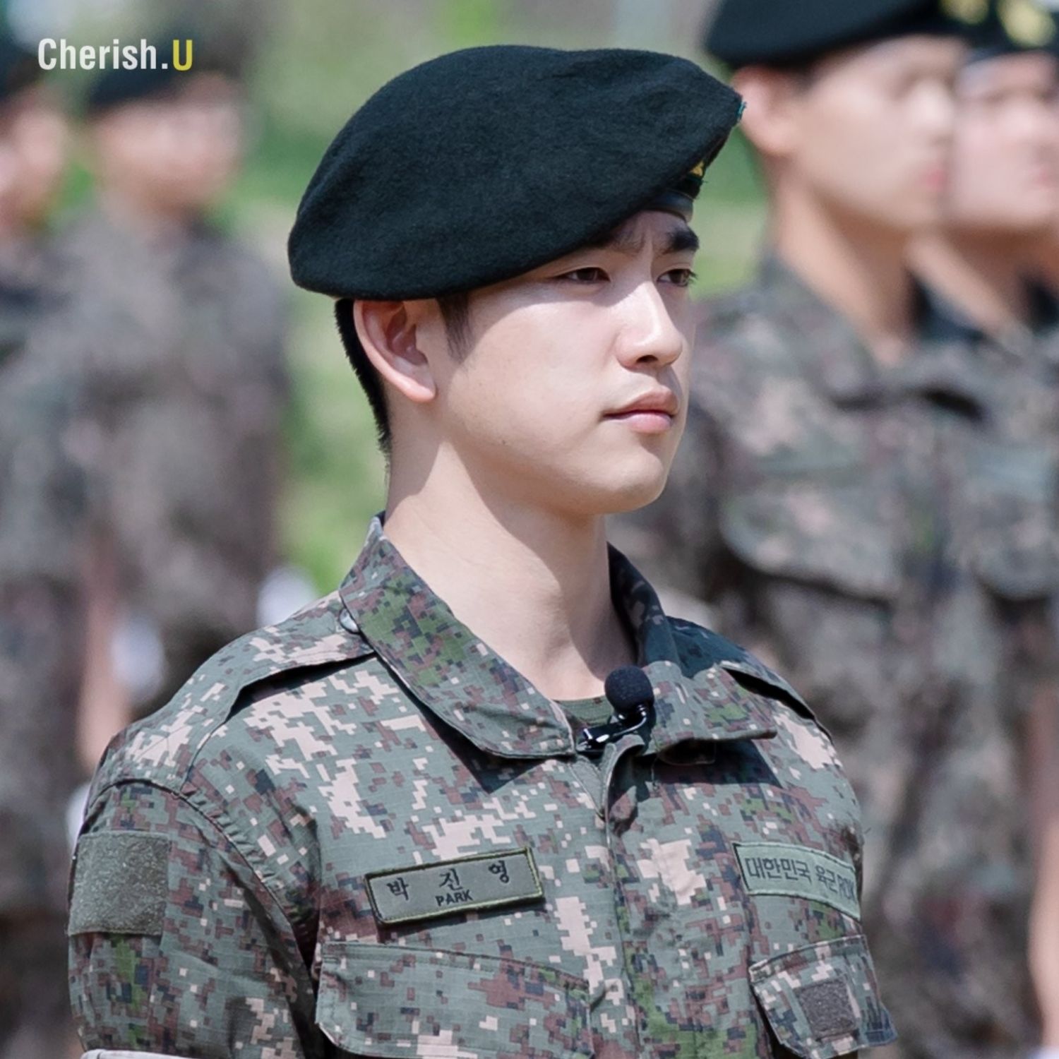 パク・ジニョンのビハインドカット