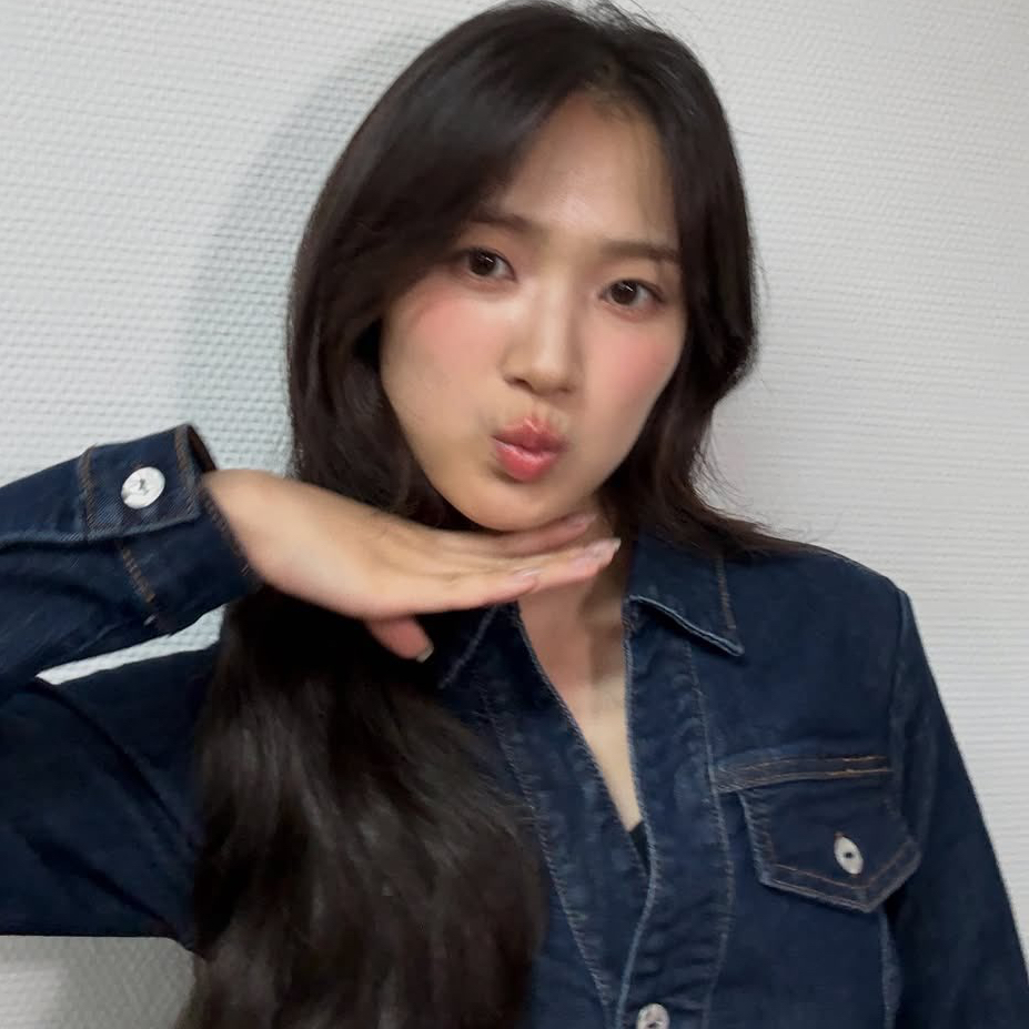 Latest photo of Kim Hyeyoon