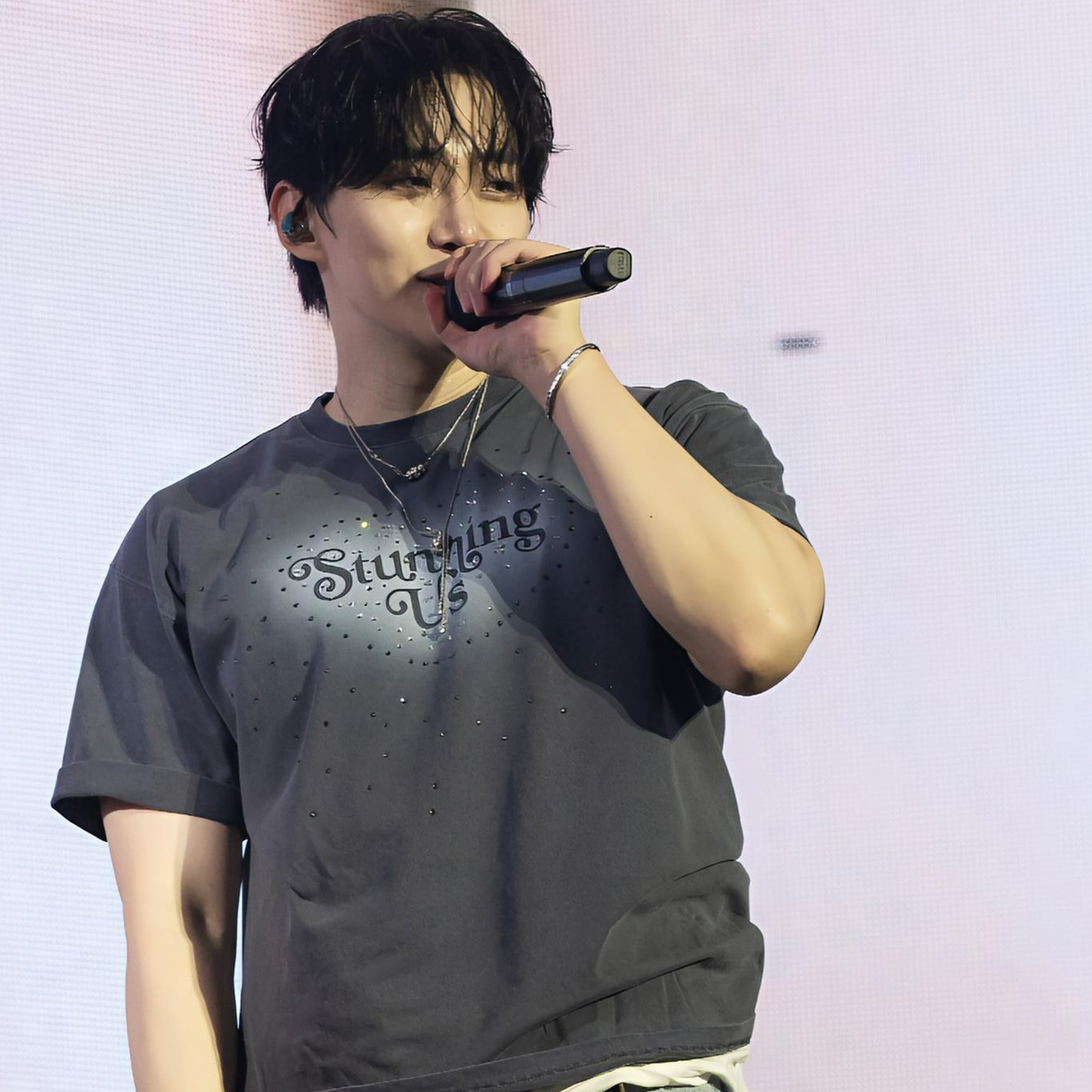 イ・ジュノの最近の活動ショット