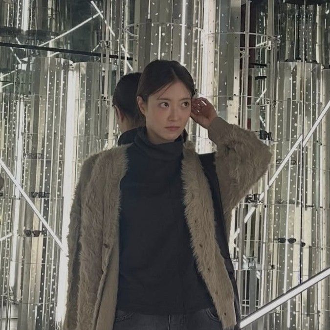 Recent activity shot of Lee Seyoung