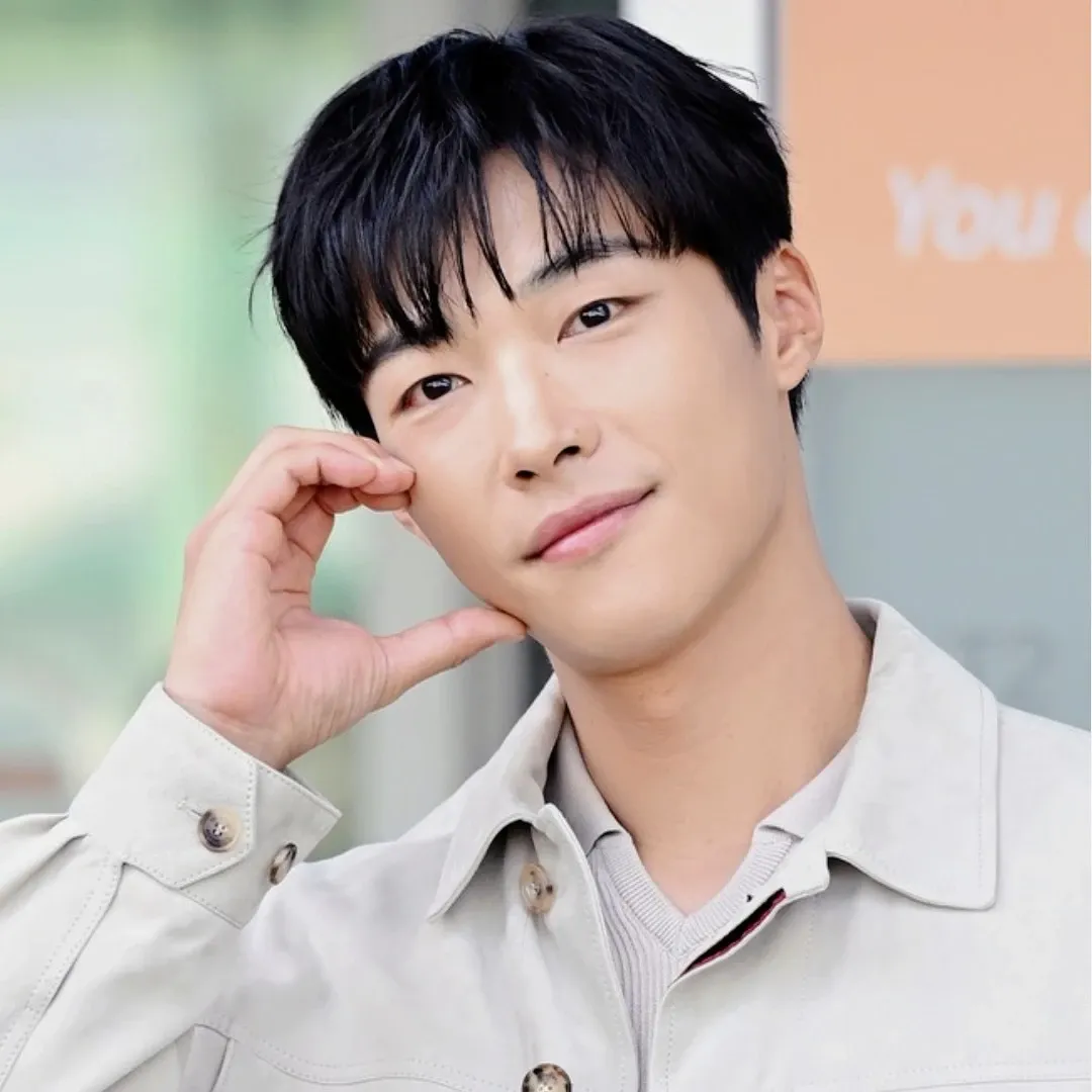 Behind-the-scenes cut of Woo Dohwan