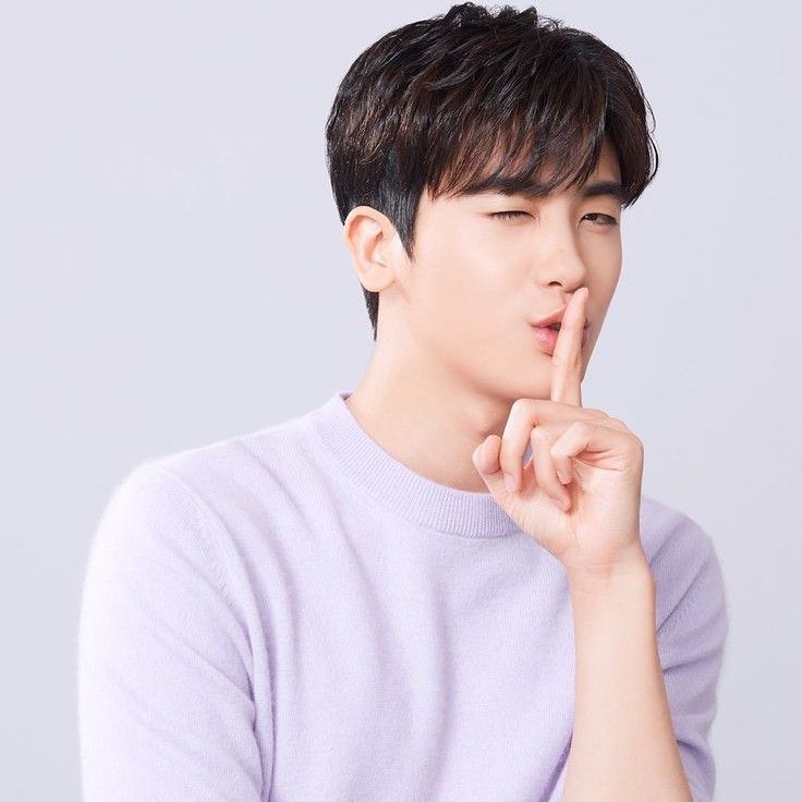 Latest photo of Park Hyungsik