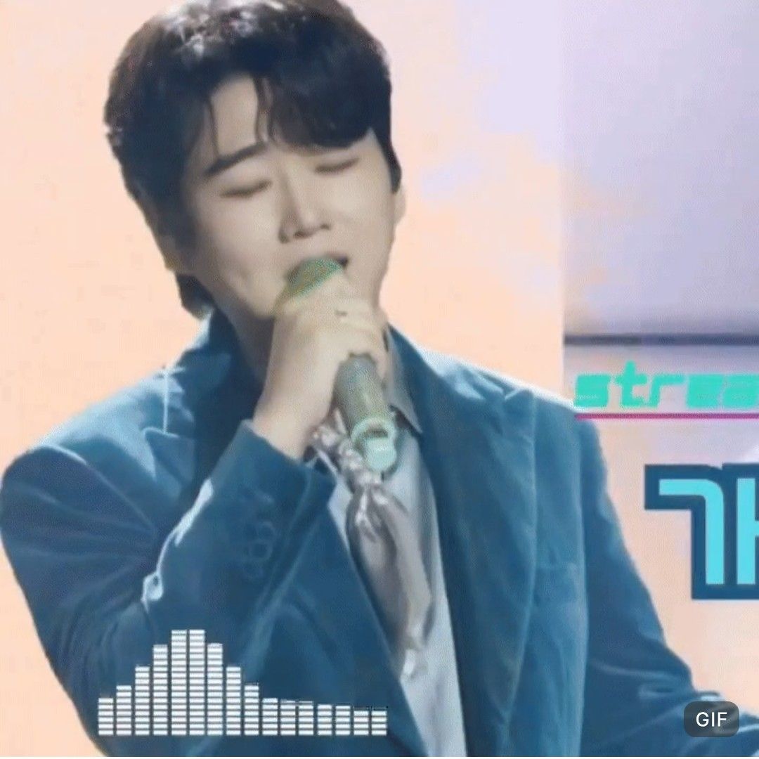 Latest photo of Hwang Youngwoong