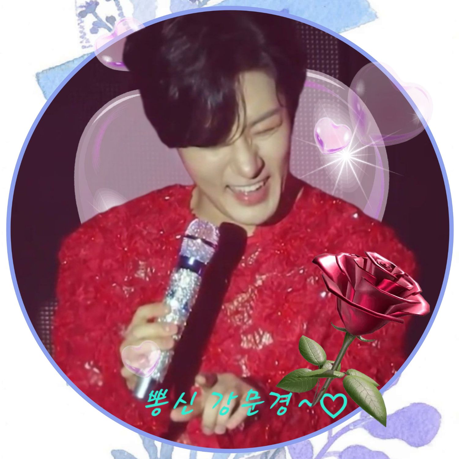 A moment captured by a fan of Kang Moonkyung